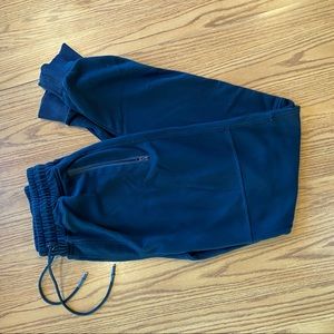 American Tall Joggers. Like new. Black size M. Inseam approx 34”.